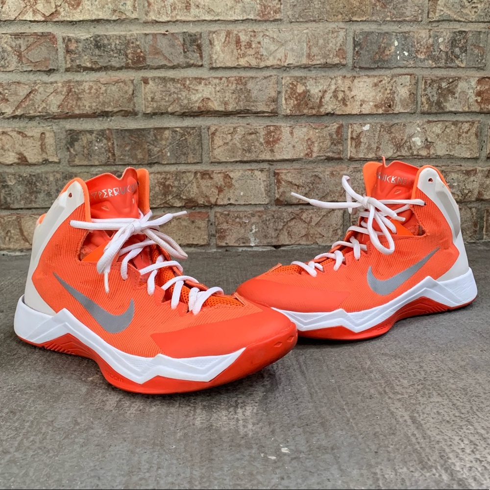 Women’s Nike Zoom Hyperquickness Shoe Size 9.5